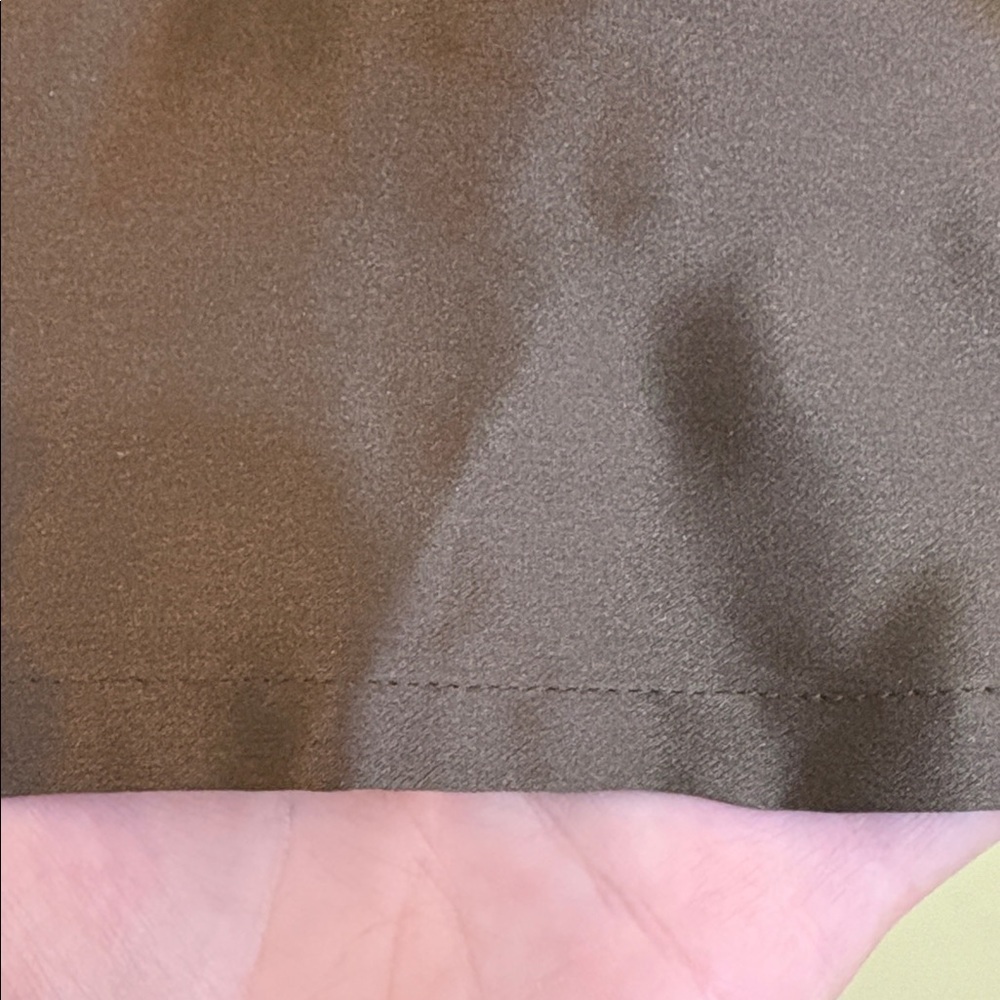 Joanie Char | 100% Silk Brown Button-Back Pleated Yoke Mock Neck Blouse Top 8 - Picture 9 of 17